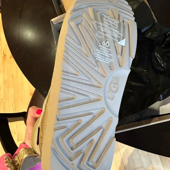 UGG Tan Rain and Snow Boots with High Top Design and Thick Sole - Picture 7 of 8